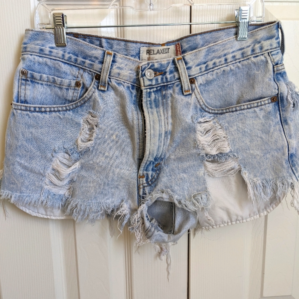 Levi's 550 cutoff shorts